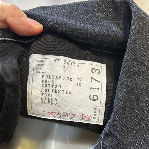 Sacai Black and Gray Cropped Blazer - Picture 9 of 10